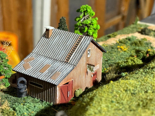 00017 - Rusty Roost - N Scale Model Kit