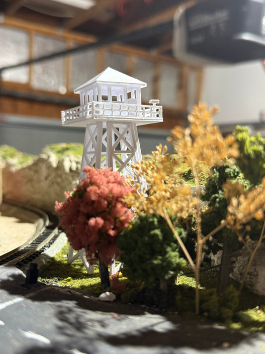00020 - Sky Post Watch Tower - Detailed Interior- N Scale Model Kit