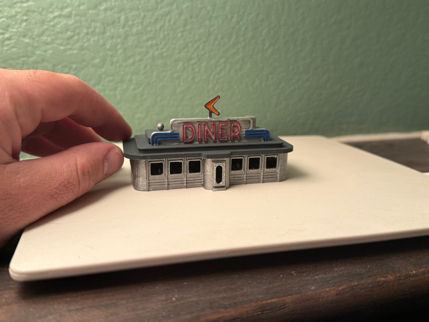 00000 - Richie’s Roadside Diner Completed - Detailed Interior - N Scale Model Kit