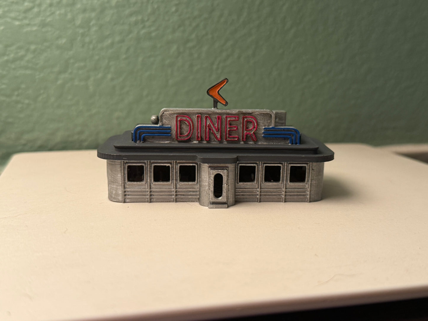 00000 - Richie’s Roadside Diner Completed - Detailed Interior - N Scale Model Kit